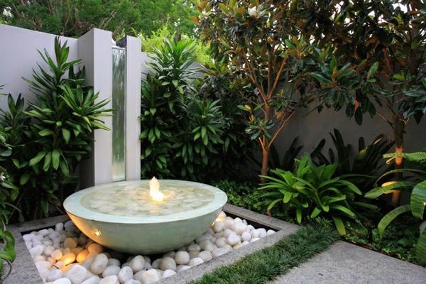suunnittele kaunis puutarhavesikulho pyöreä valoisa suihkulähde