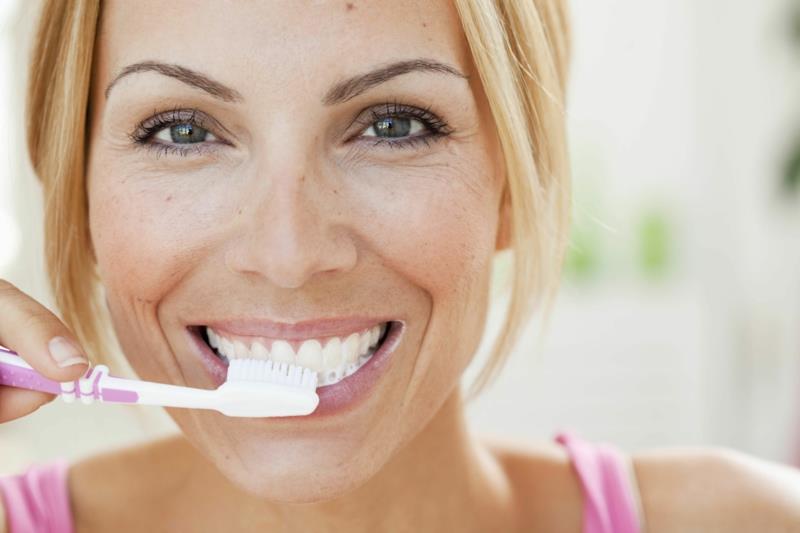 terveellisiä elämäntapoja, mutta älä harjaa hampaitasi heti syömisen jälkeen