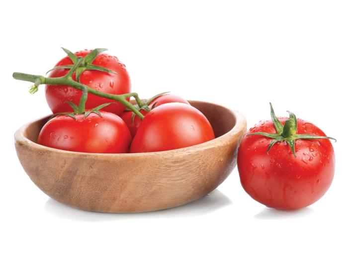 terveellinen ruoka tomaatit kesä kaunis iho hiukset