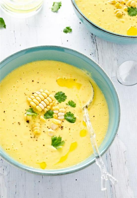 terveellinen syöminen kylmät keitot maissi gazpacho