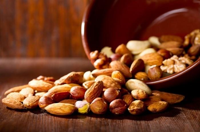 terveellisesti syövät pähkinät proteiinit
