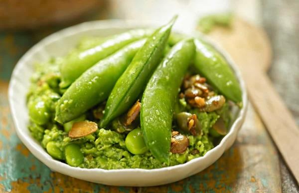 terve ruokalaji edamame -pavuilla