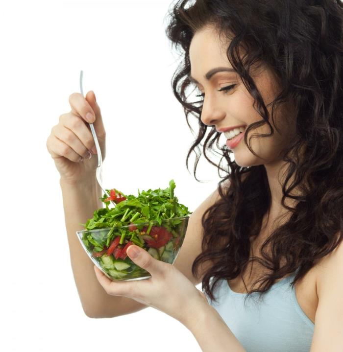 terveellinen elämä terveellinen syöminen syö salaattia