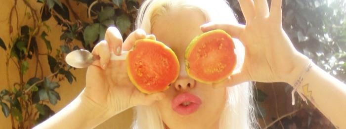 terveet hedelmät elävät terveessä guavassa, tärkeintä on terve kauneus