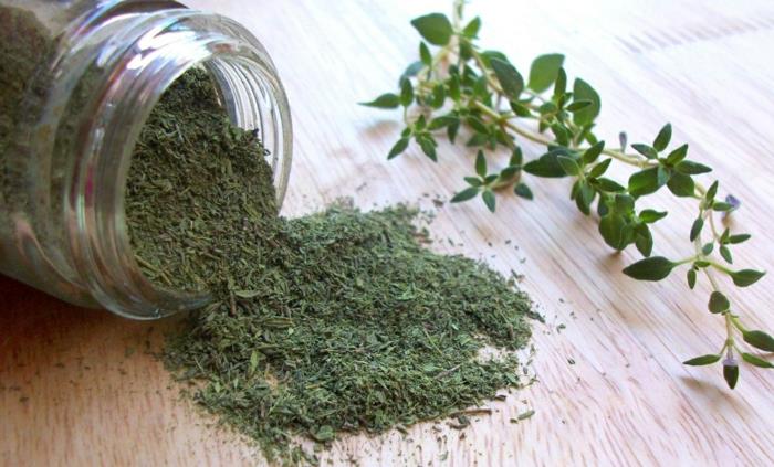 ostaa mausteita timjami tehdä ruokia herkullisia