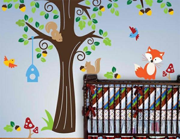 pinnasänky vauvan huoneen seinän suunnittelu värillinen seinä tarrat eläimet