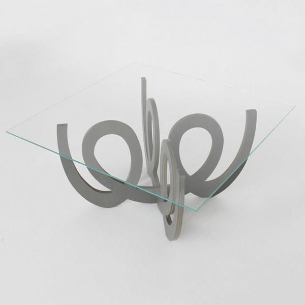 lasinen KITBA art deco -pöytä olohuoneeseen