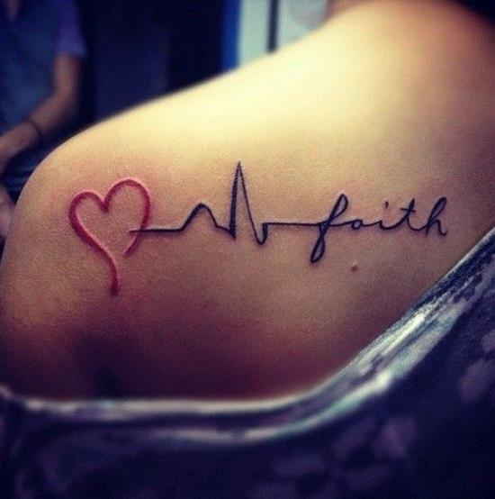 usko rakkaus toivo tatuointi kirjoitus olkapää