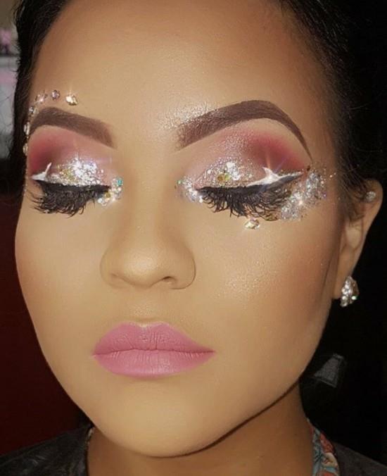 glitter meikki ideoita karnevaalimeikki