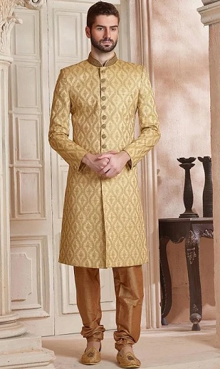 Eljegyzés Arany Sherwani