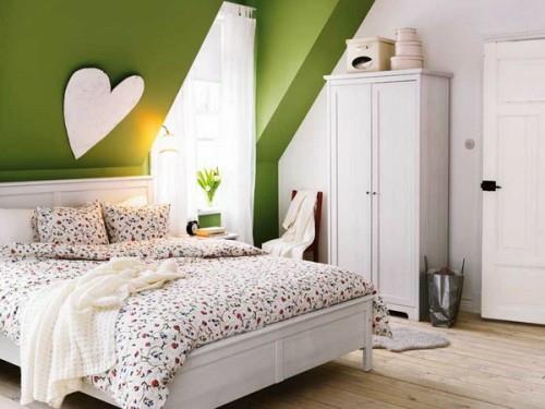 vihreä ruoho seinä makuuhuone ullakko idea sydämen koristelu