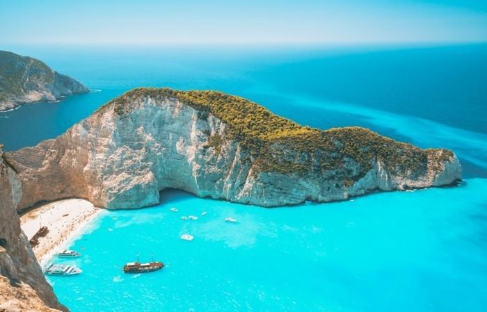 kreikan saaret zakynthos navagio beach kesäloma haaksirikko