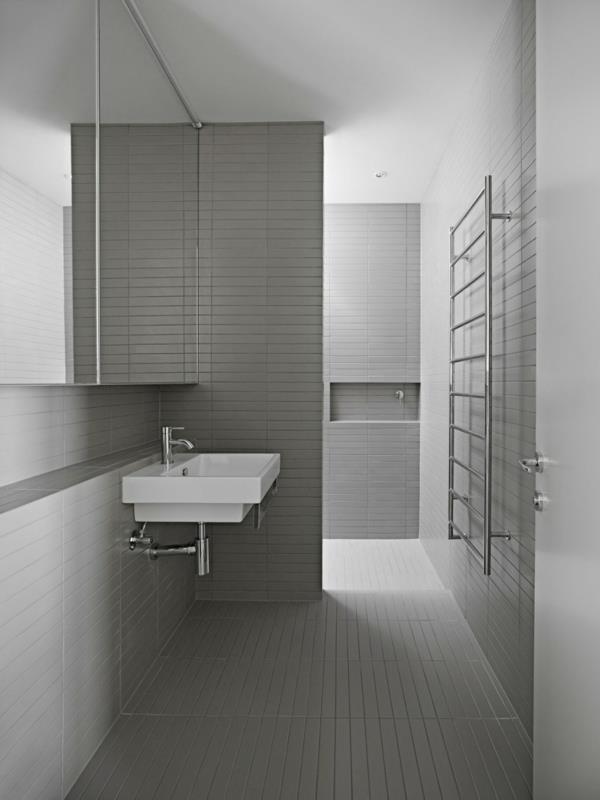 suuri moderni talo arkkitehtuuri kylpyhuone laatat harmaa minimalistinen
