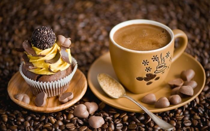 hyvää huomenta kahvi kahvi cupcakes suklaa karkkia