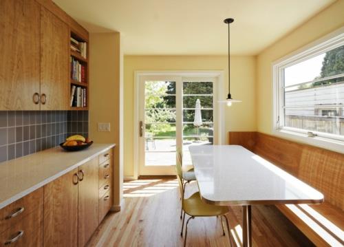 perustaa hyvä keittiön muotoilu riippuva lamppu ruokapöytä kiiltävä pinta