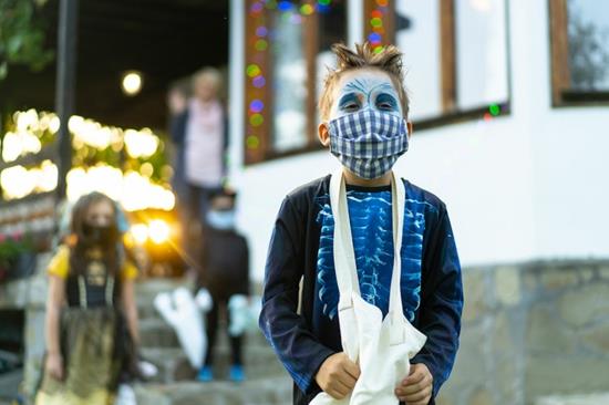 vinkkejä halloween 2020 kasvonaamioihin
