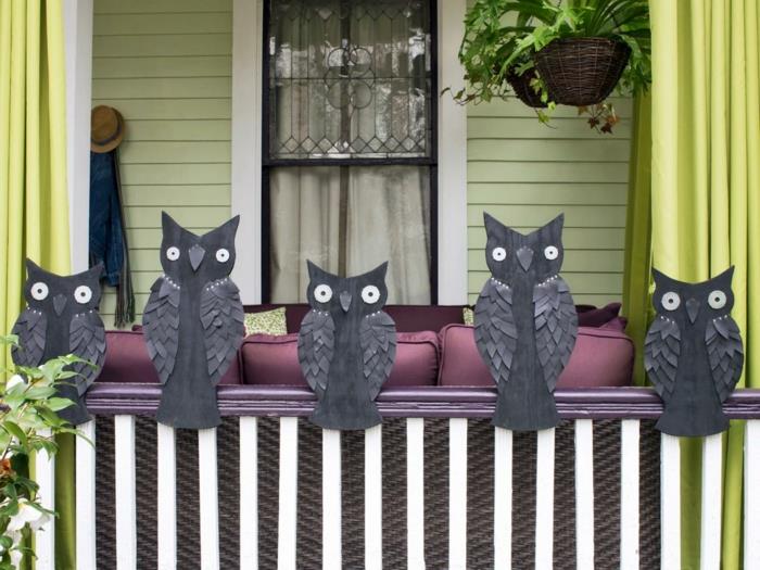 halloween -sisustus ulkona koristele mustia pöllöjä