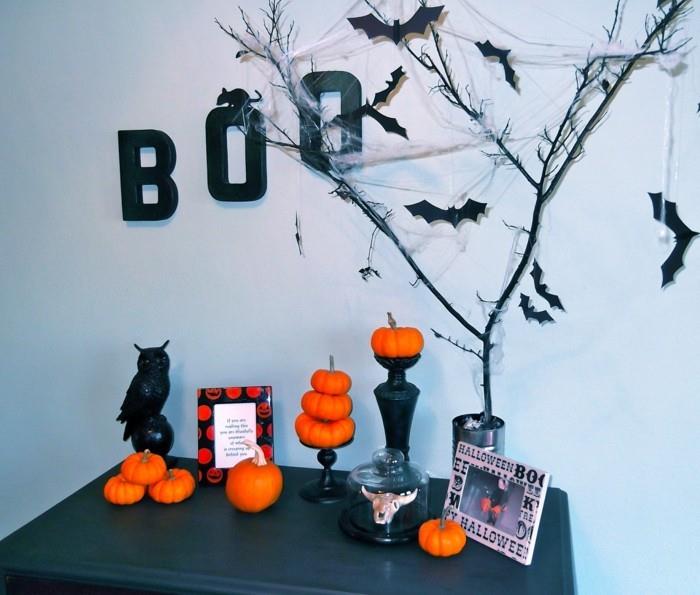 halloween -koristelu pyökillä ja lepakoilla