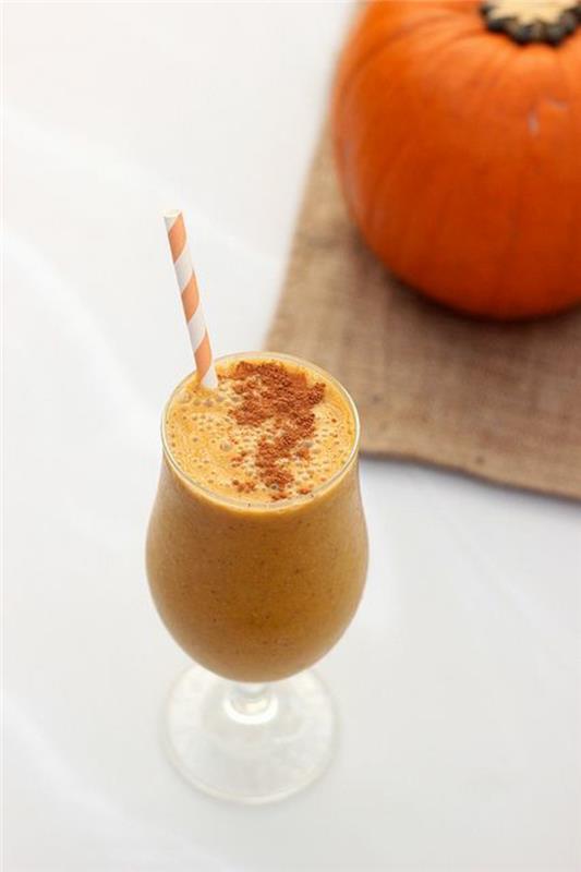 Halloween -juomat lapsille reseptejä kurpitsa smoothie