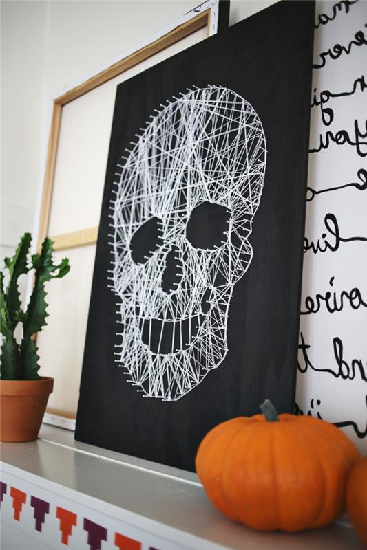 halloween -ideoita koriste -esineitä tyypillisillä symboleilla
