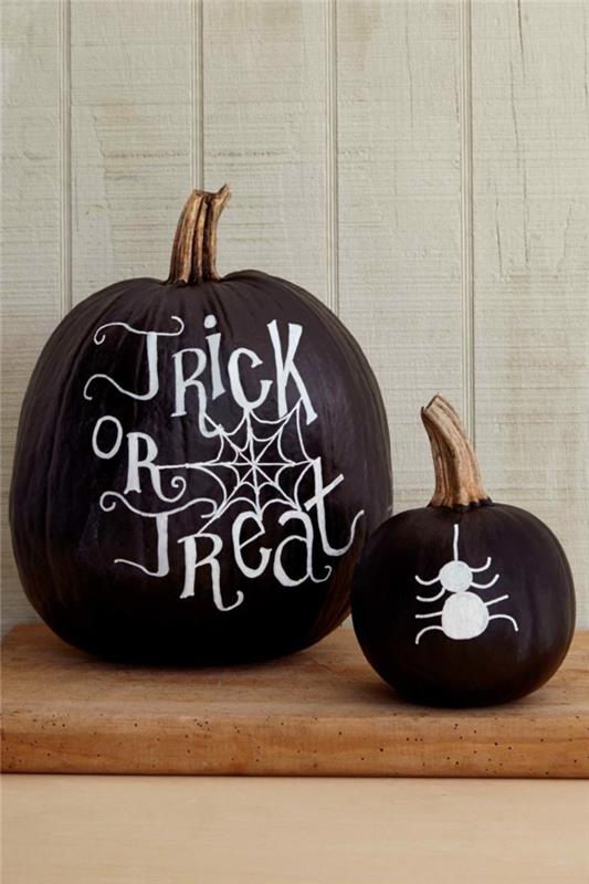 halloween kurpitsa maalaus mustavalkoinen