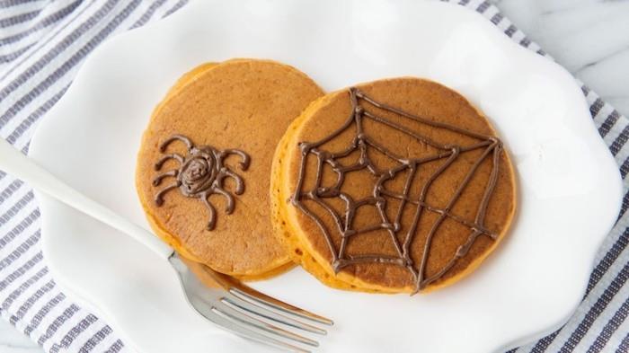 halloween kurpitsa pannukakkuja leivonta suklaa koristelu