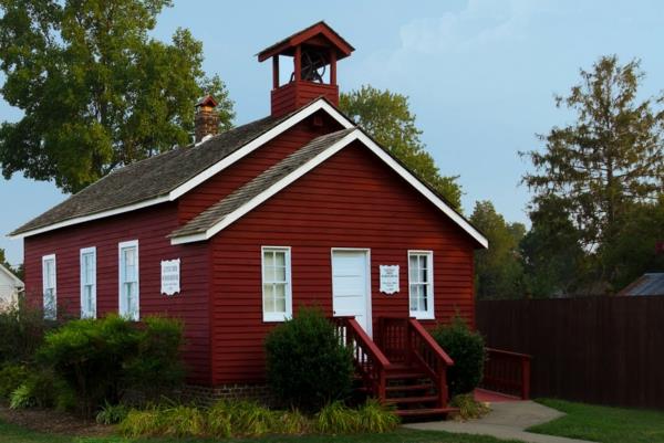 Talon maalaus värivärisuunnitteluideoita Talon maalaus väri punainen
