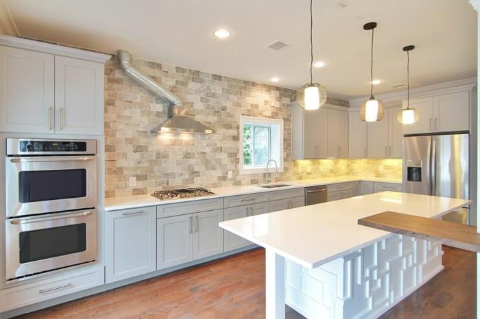 talon kunnostus moderni keittiölaitteet valkoiset keittiökaapit kuchenruckwand