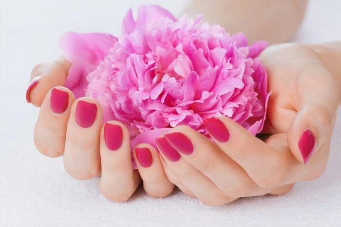 ihonhoitovinkit kynsien suunnittelu vaaleanpunaiset kynnet pioni