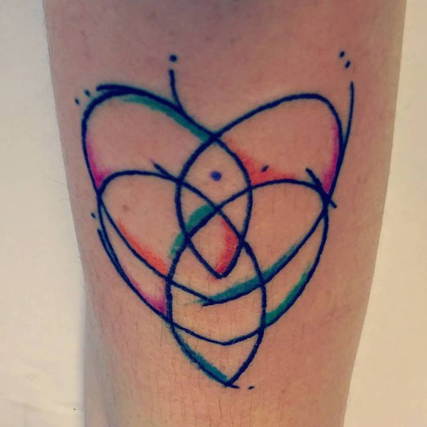 Szív tetoválás minták a kezében