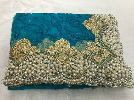 Nehéz Moti Work Saree