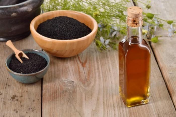Lääkekasvit influenssaa vastaan ​​Ayurveda musta kuemmel