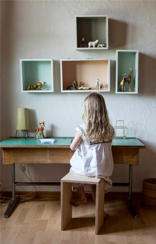 korkeussäädettävä kirjoituspöytä ja tuolit huonekalut lastenhuone