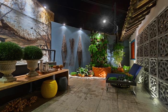 takapihan suunnittelu kasvit lounge -huonekalut