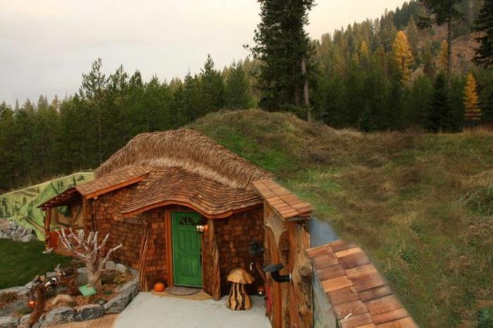 hobbit rakentaa oma talo puu ruoho yhdysvallat montana