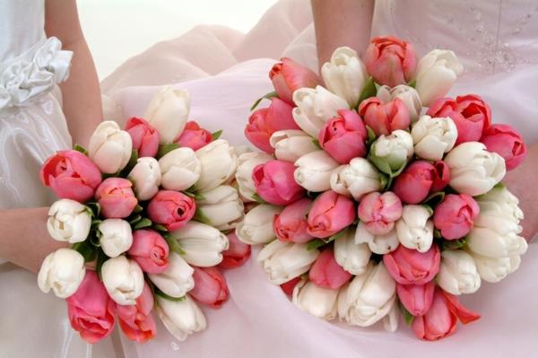 häät kukat valkoinen vaaleanpunainen tulppaanit kimppu
