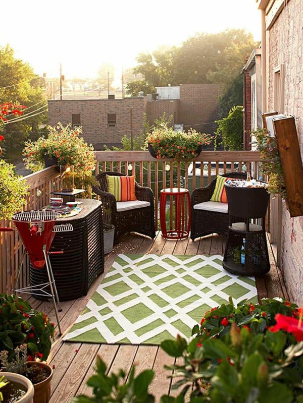 jakkara matto pieni parveke veranta istutuskoneet Tee värikkäitä puutarhakoristeita itse