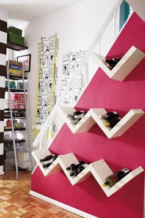 puupaneelit siksak -viiniteline rakentaa diy -projekti viinivarasto portaikon seinä
