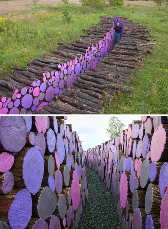 puiset veistokset tekevät väriltään violetteja seinälohkoja puusta