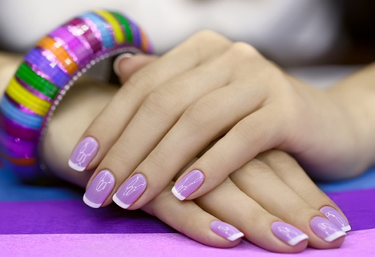 Bedste metode til at udføre fransk manicure