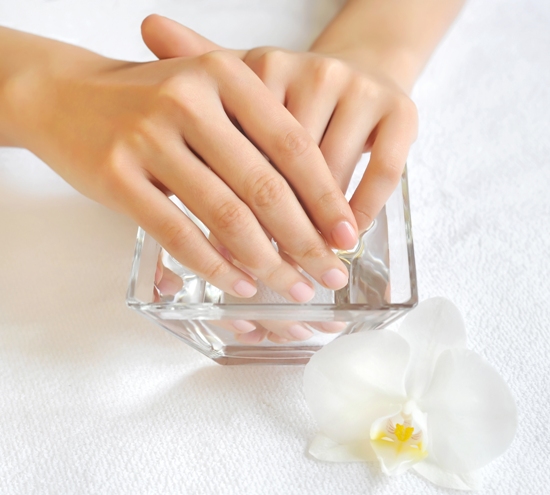 Sådan gør manicure og pedicure hjemme