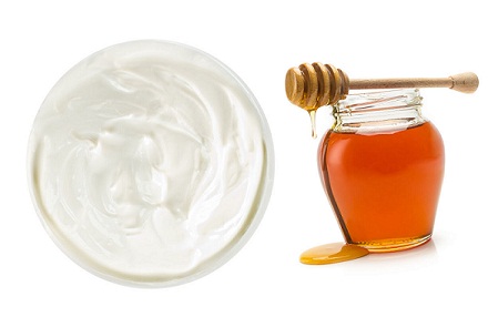 At slippe af med strækmærker naturligvis yoghurt og honning
