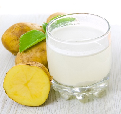 For at fjerne strækmærker naturligvis kartoffelsaft