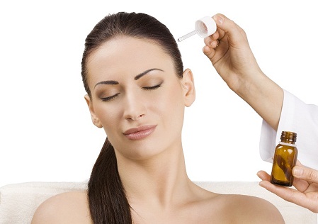 Hårserum for at få skinnende hår naturligt