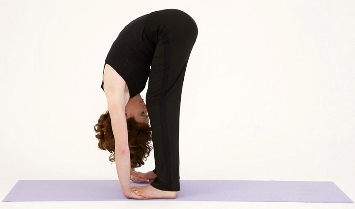 yogastillinger for at reducere bryststørrelse