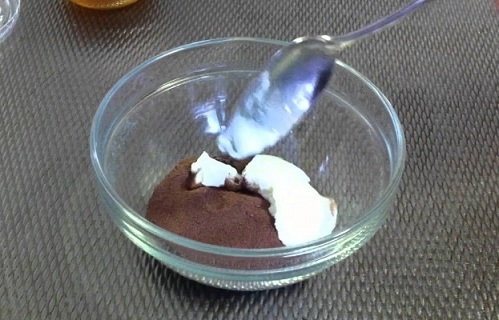 Kaffegrums med yoghurtmaske