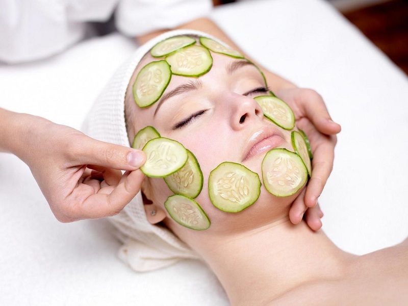 Forskellige måder med agurk til hud for at få de bedste resultater