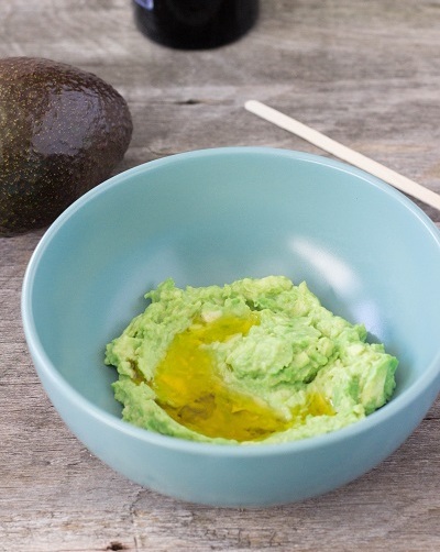 Olivenolie og Avocado Scrub