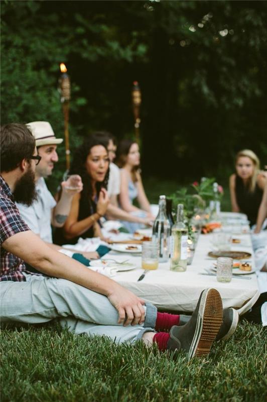 Järjestä hygge -kokemuksia kesällä piknikille