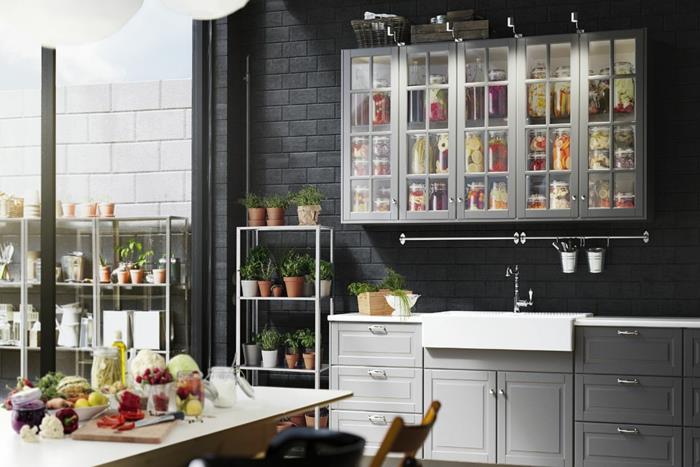 ikea -keittiöt perinteinen muotoilu antrasiitti väri teollinen tyyli tiiliseinä näyttää